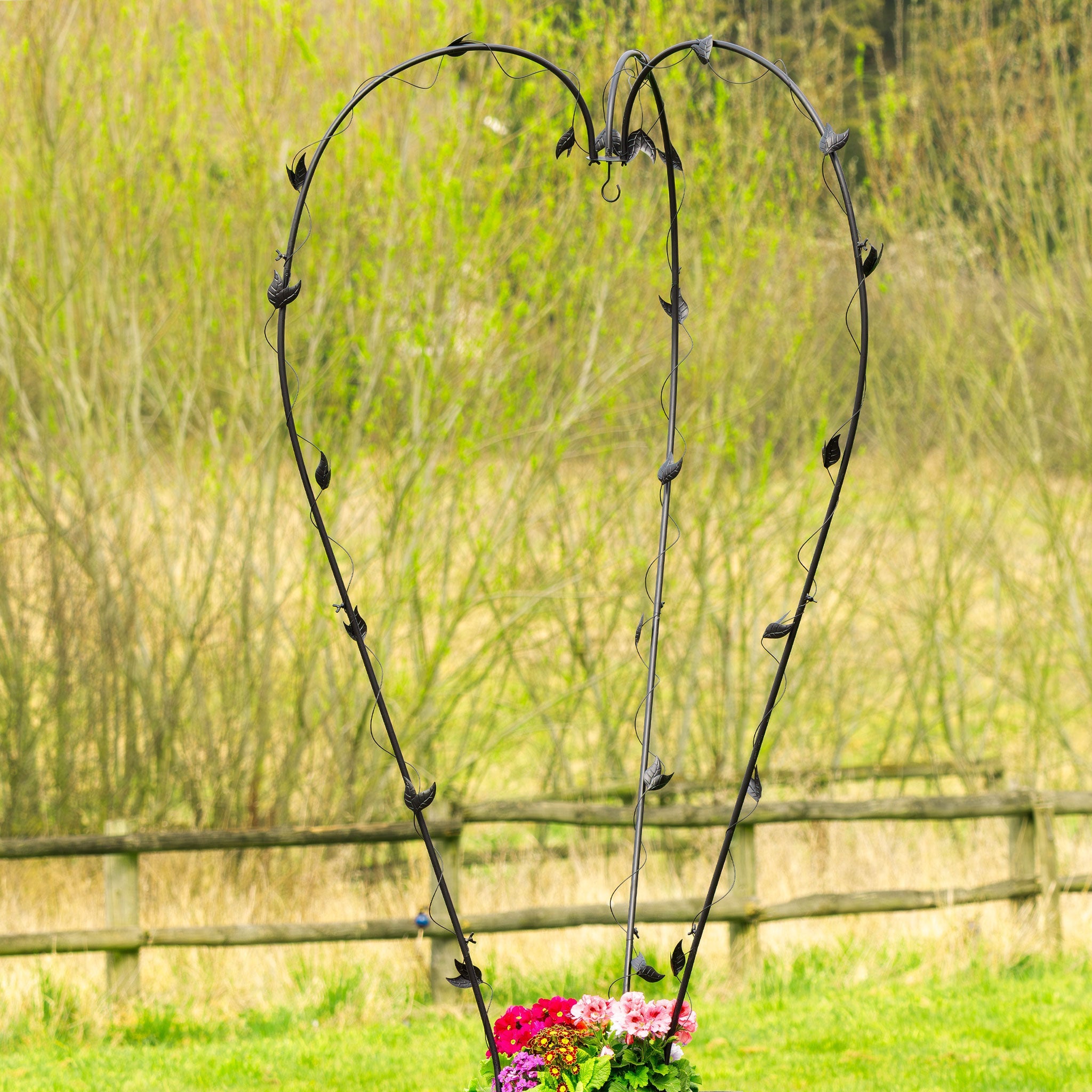 Roamwild PestOff Heart Station